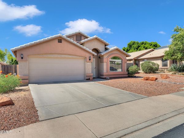 6150 E ROLAND Street, Mesa, AZ 85215