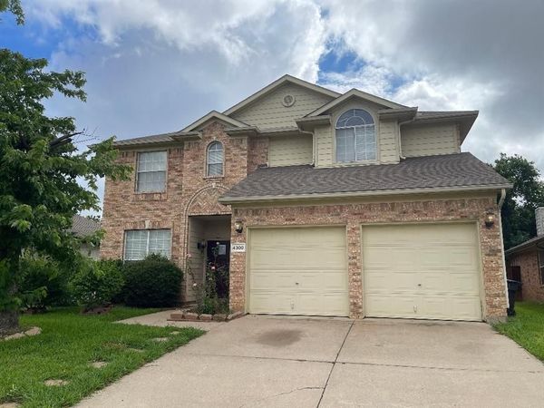 4300 Stone Hollow Way , Euless, TX 76040