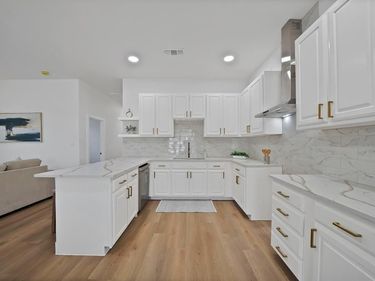 1130 E Hattie Street, Fort Worth, TX 76104