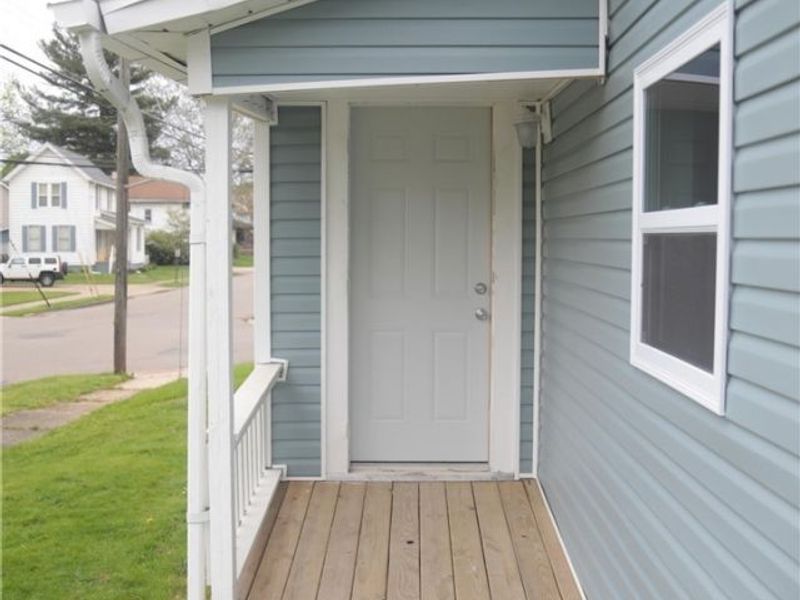 705 9th Street SW, Massillon, OH 44647 Photo 5
