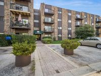 8970 N Parkside Avenue, Des Plaines, IL 60016 primary photo
