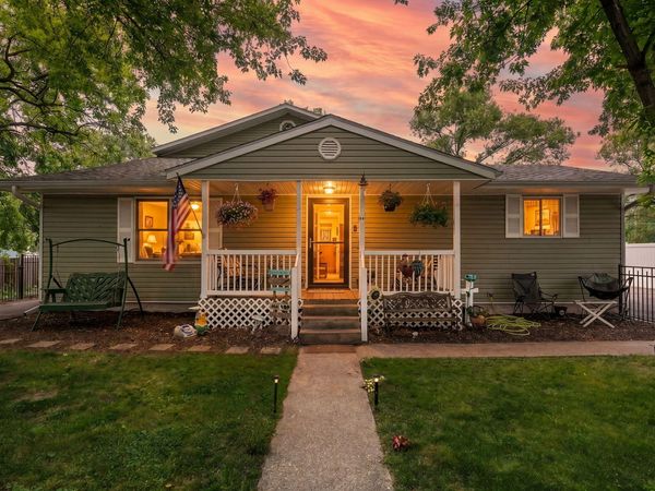 33 E Washington Avenue , Hobart, IN 46342