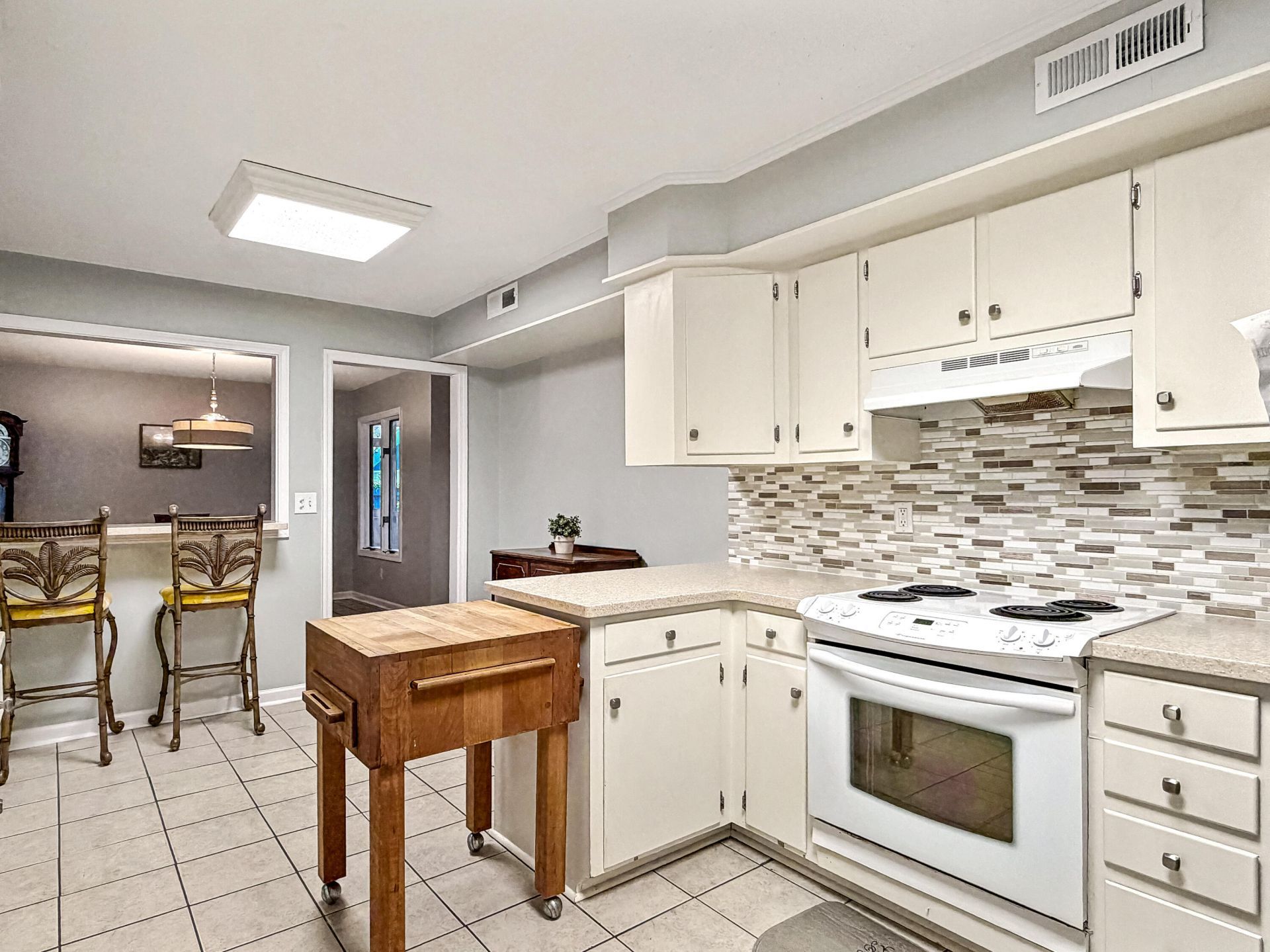 19 Meander Row Photo 9