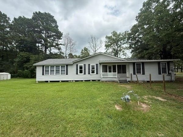 327 POWELL Drive, Ball, LA 71405