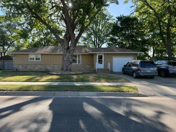 504 14th Street NW, Austin, MN 55912
