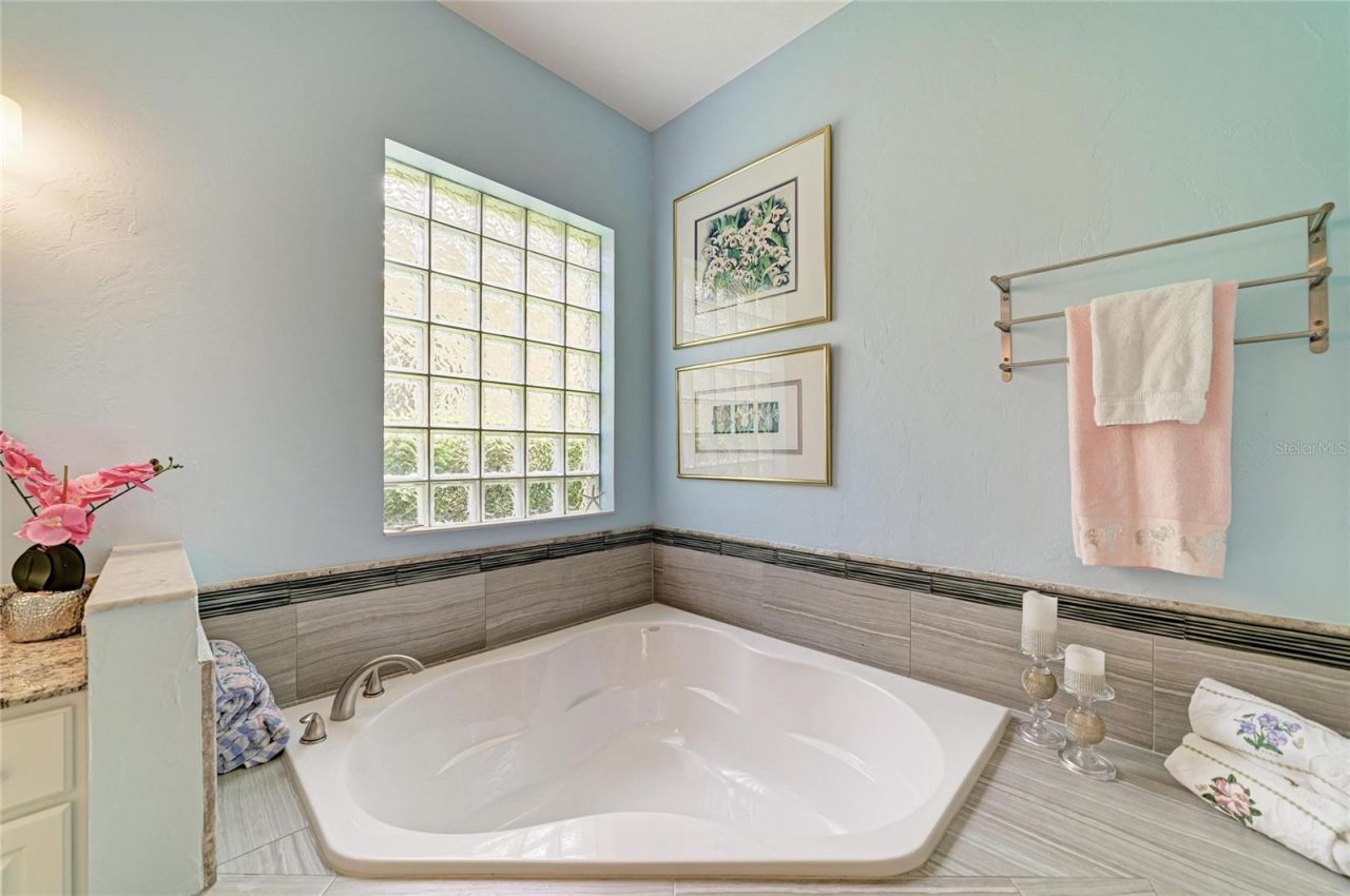 308 10th Avenue E, Palmetto, FL 34221 Photo