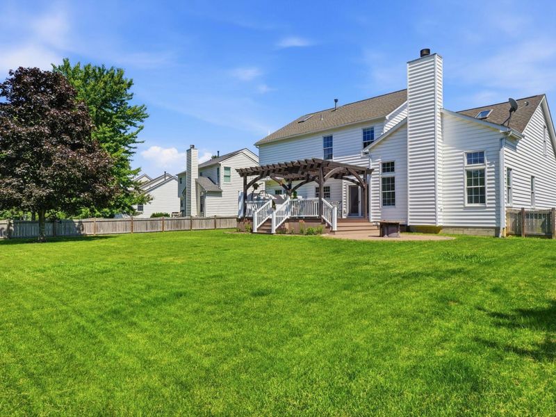 7558 Fairfield Lakes Drive, Powell, OH 43065 Photo 4