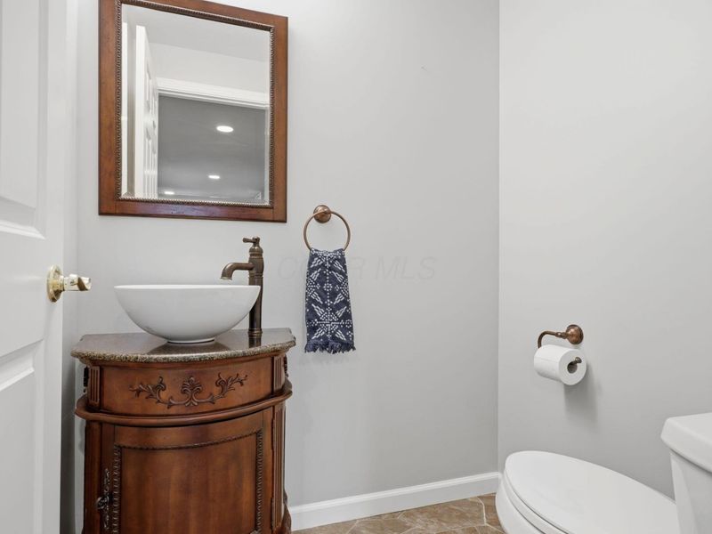 7558 Fairfield Lakes Drive, Powell, OH 43065 Photo 77