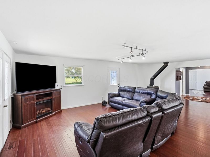 6881 Van Wagener Road , London, OH 43140 Photo 10