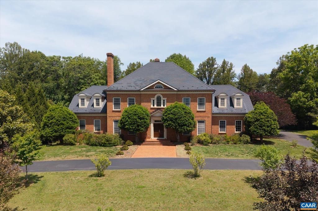 1955 Old Ballard Farm Ln, Charlottesville, VA 22901 Main Photo