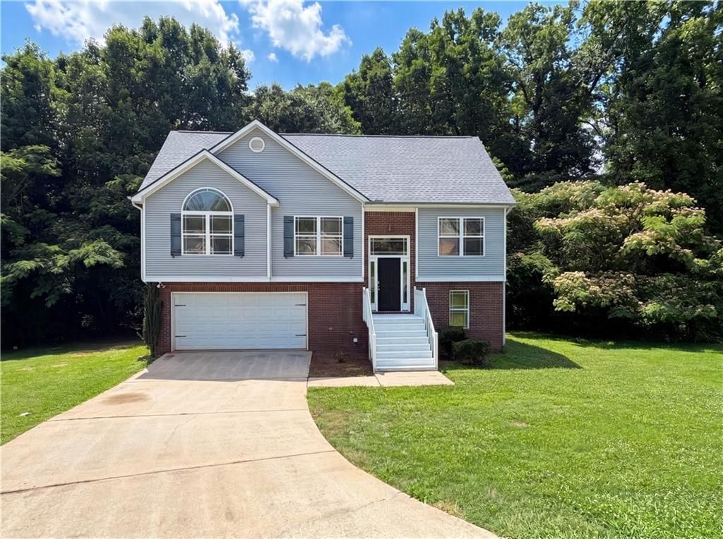 104 Peppertree, Griffin, GA 30224 Main Photo