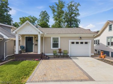 93 Longacre Lane, Chippewa Lake, OH 44215
