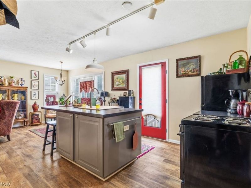93 Longacre Lane , Chippewa Lake, OH 44215 Photo 16