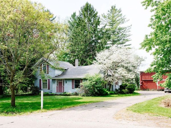 421 SE Kinsey Avenue SE, Caledonia, MI 49316