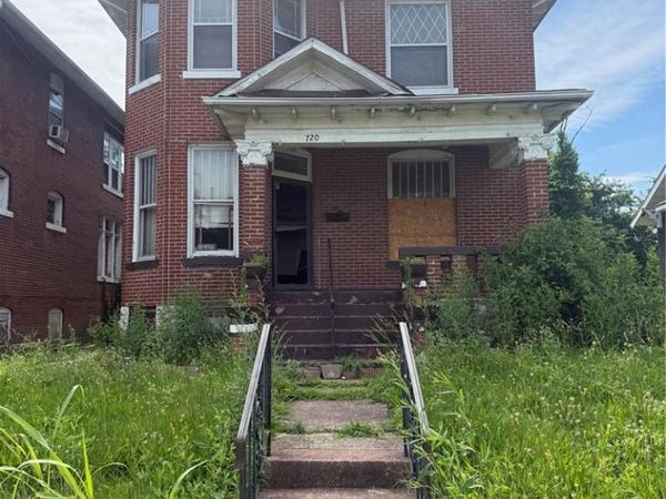 720 N 24th Street, East St Louis, IL 62205