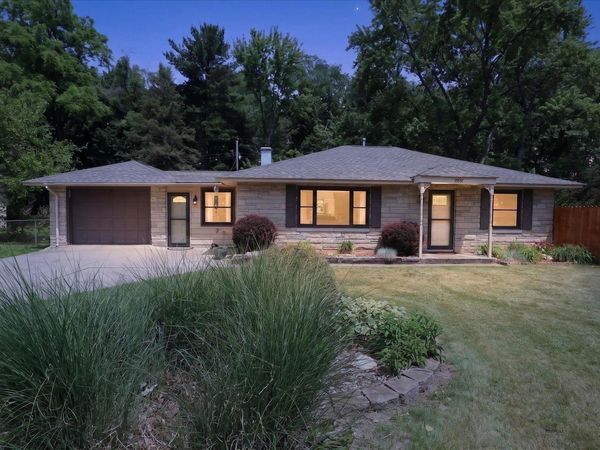 19591 Darden Road, South Bend, IN 46637