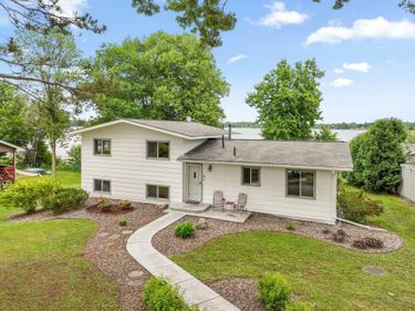 11935 Oak Street, Chisago City, MN 55013