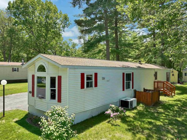 8 N. Cranberry Lane, Rochester, NH 03867