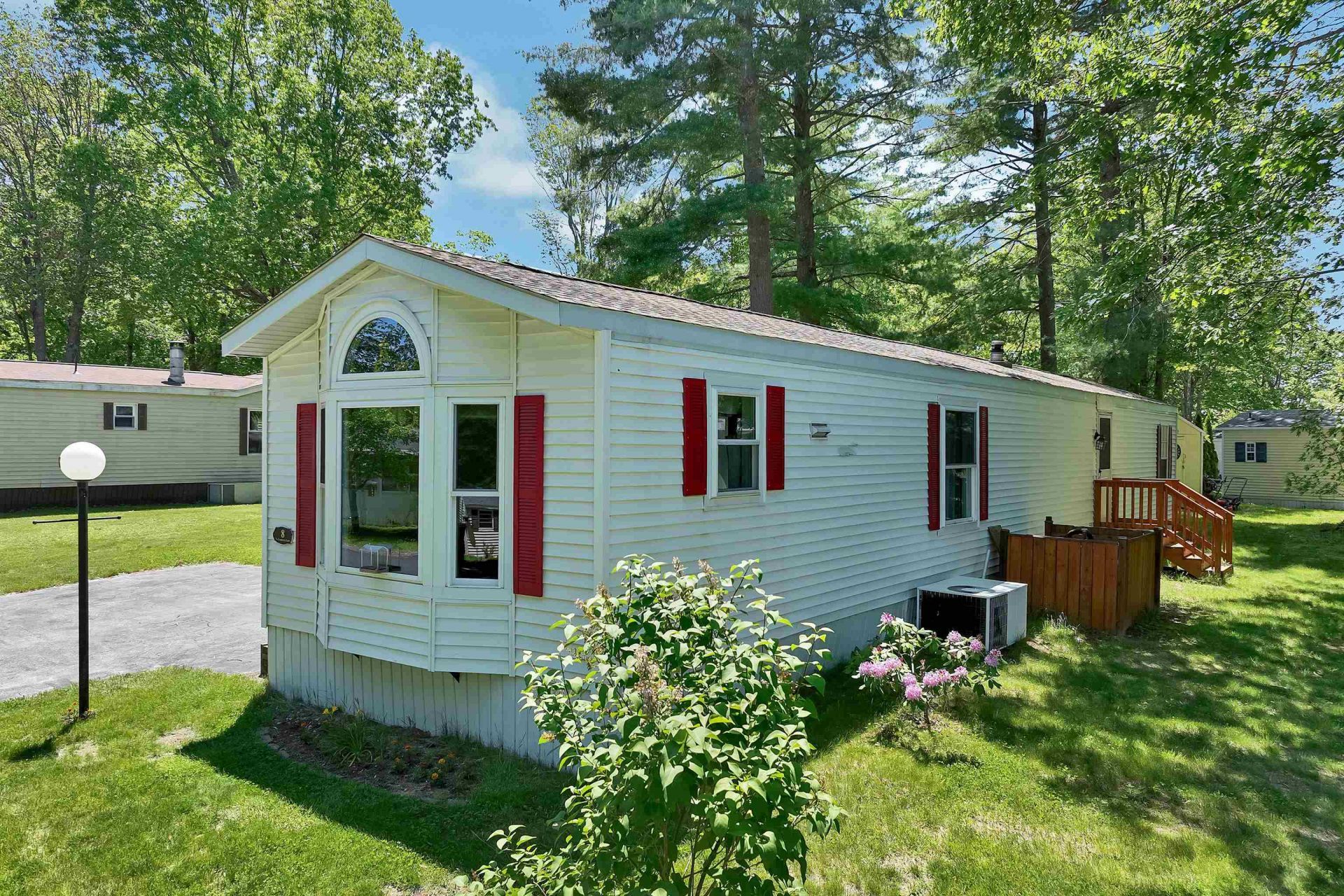 8 N. Cranberry Lane, Rochester, NH 03867 Main Photo
