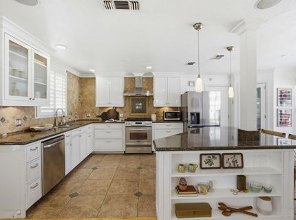 2581 Maryal Dr, Sacramento, CA 95821 Photo