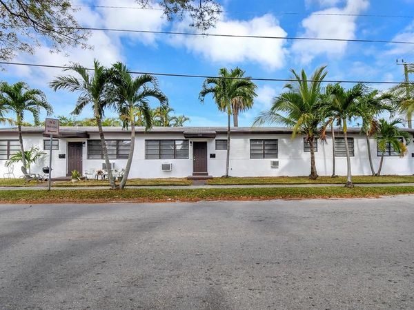 1116 S 17th Avenue S, Hollywood, FL 33020