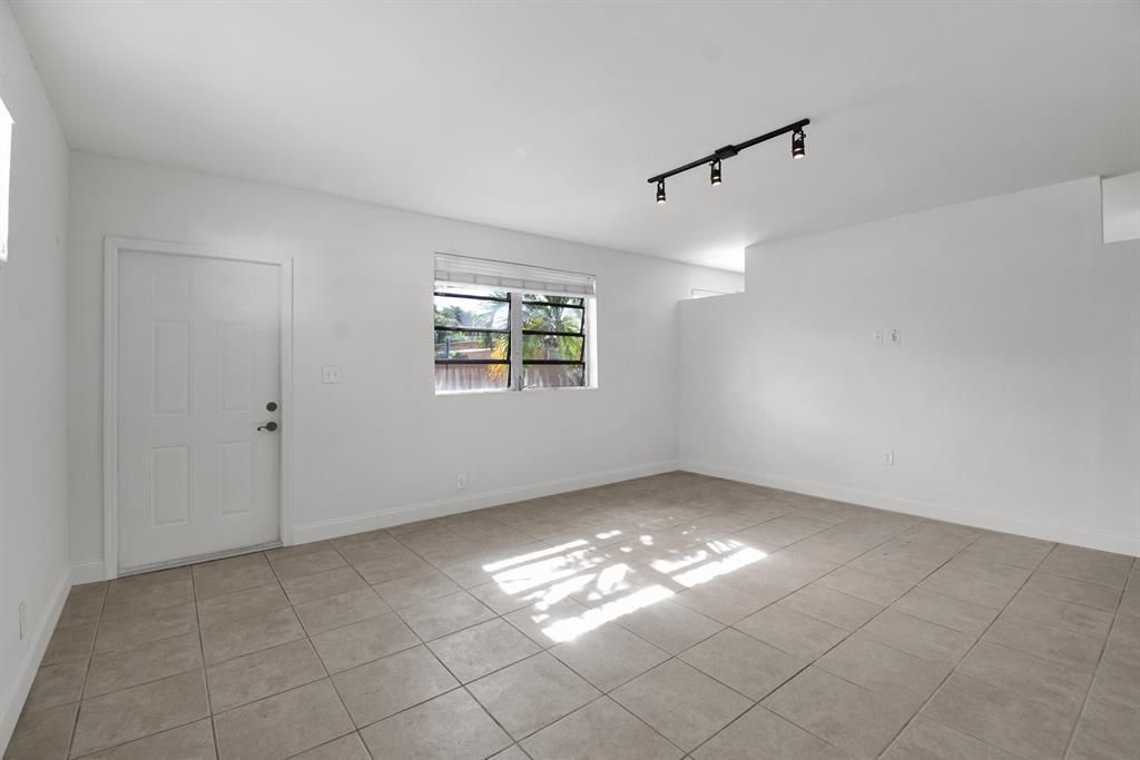 1116 S 17th Avenue S, Hollywood, FL 33020 Photo