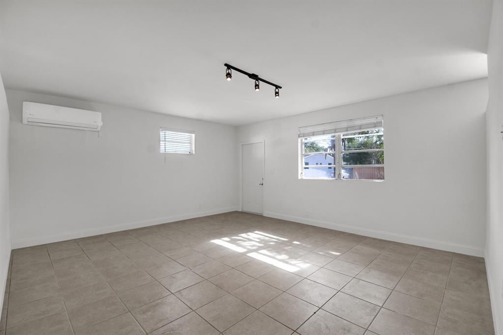 1116 S 17th Avenue S, Hollywood, FL 33020 Photo