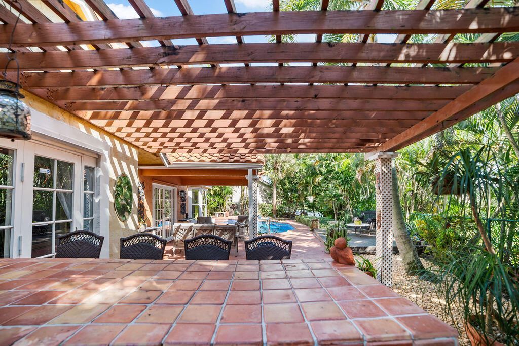 1256 Lake Breeze Drive, Wellington, FL 33414 Photo