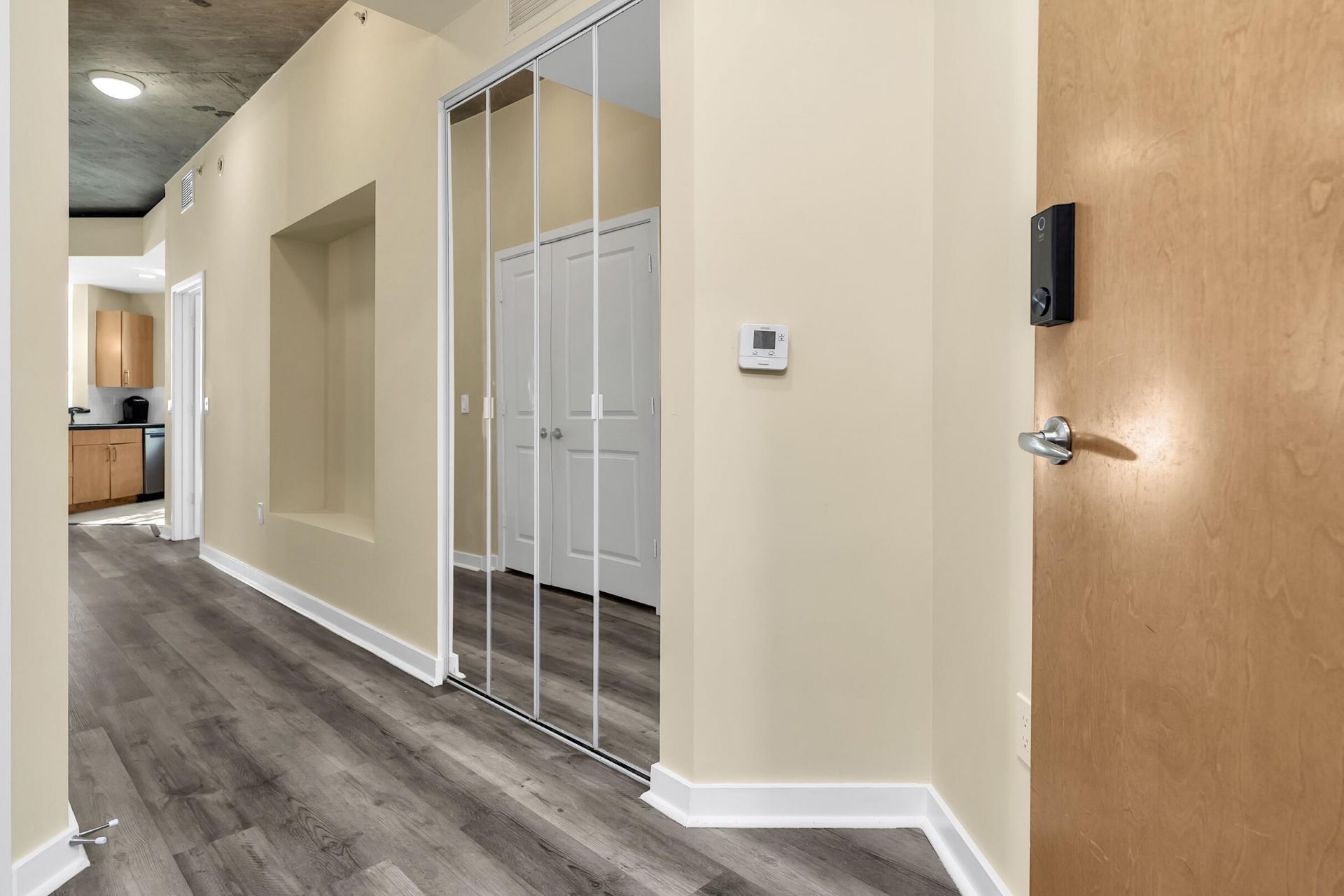 300 S Australian Avenue, Unit 618, West Palm Beach, FL 33401 Main Photo