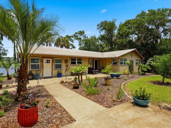 460 LAKE COMO DRIVE , POMONA PARK, FL 32181