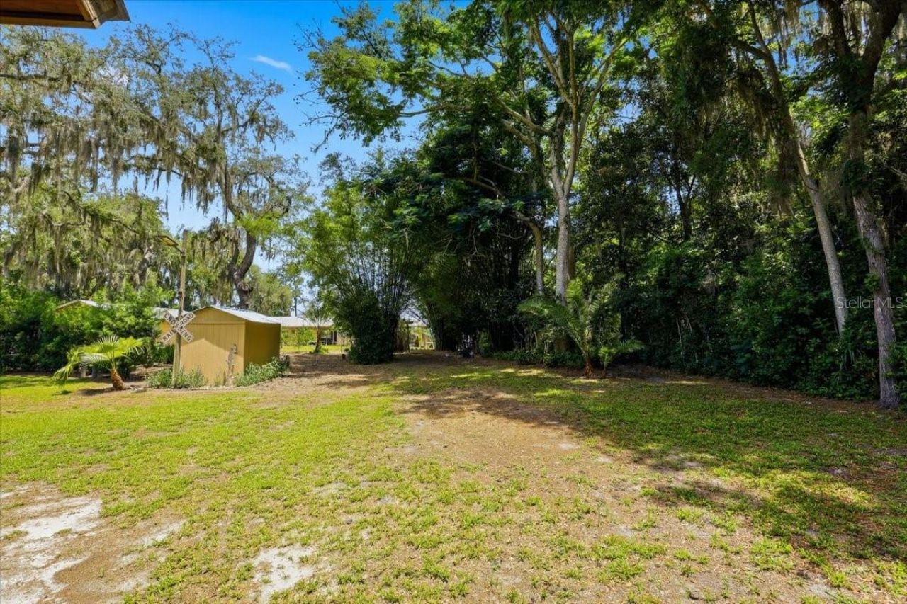 460 Lake Como Drive , Pomona Park, FL 32181 Photo