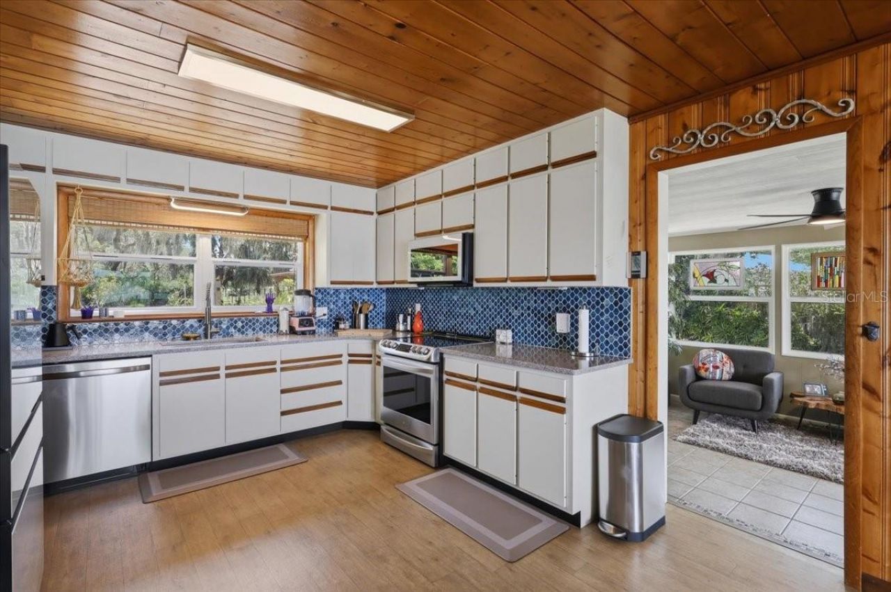 460 Lake Como Drive , Pomona Park, FL 32181 Photo