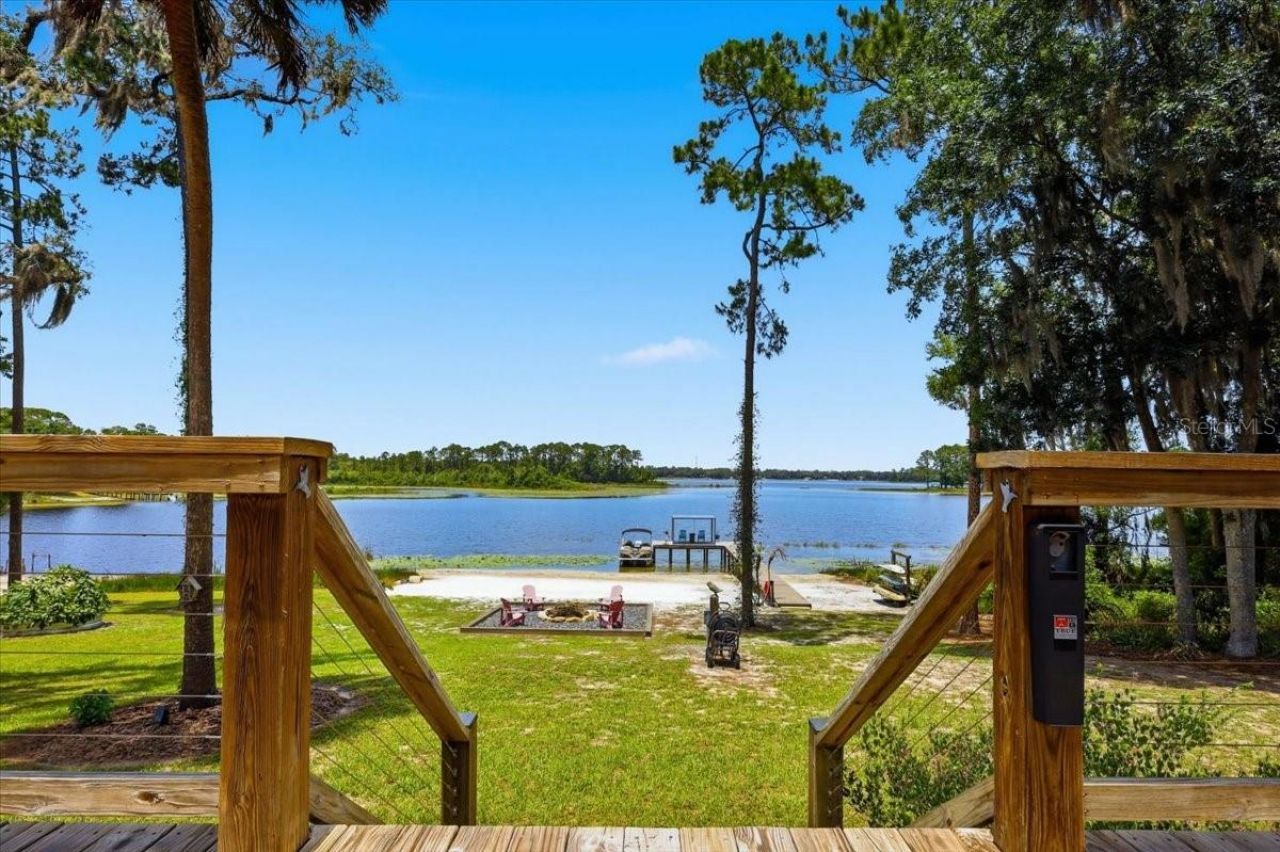 460 Lake Como Drive , Pomona Park, FL 32181 Photo