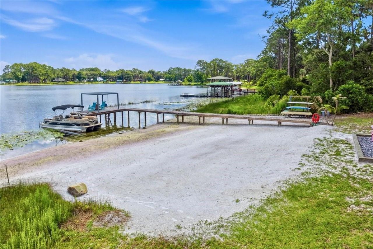 460 Lake Como Drive , Pomona Park, FL 32181 Photo