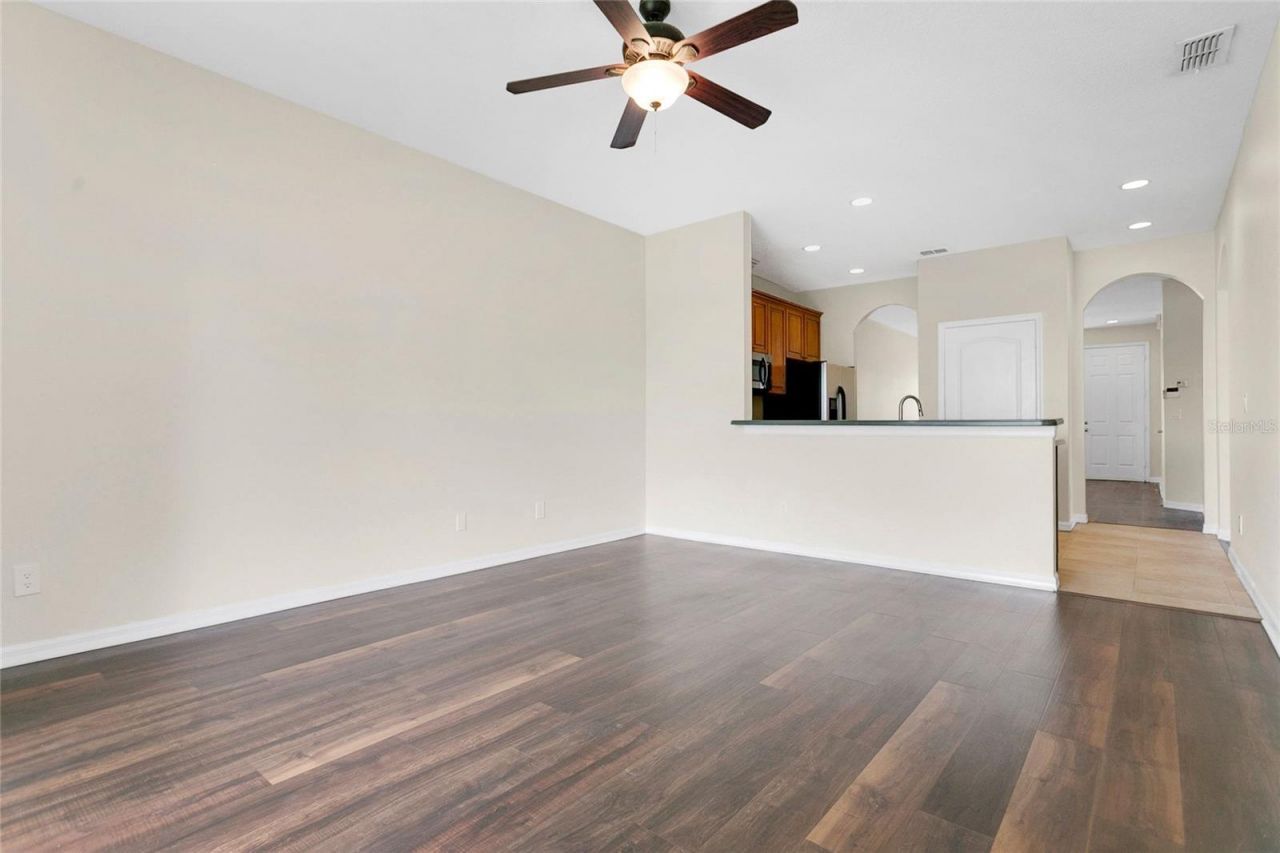 34346 Tuscany Avenue, Sorrento, FL 32776 Photo