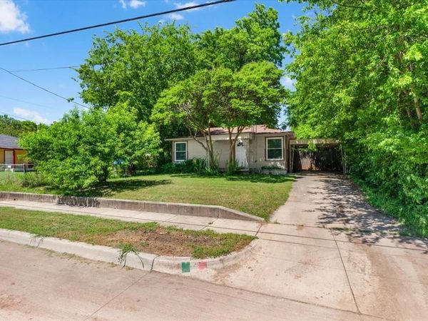 2532 Chicago Avenue , Fort Worth, TX 76103