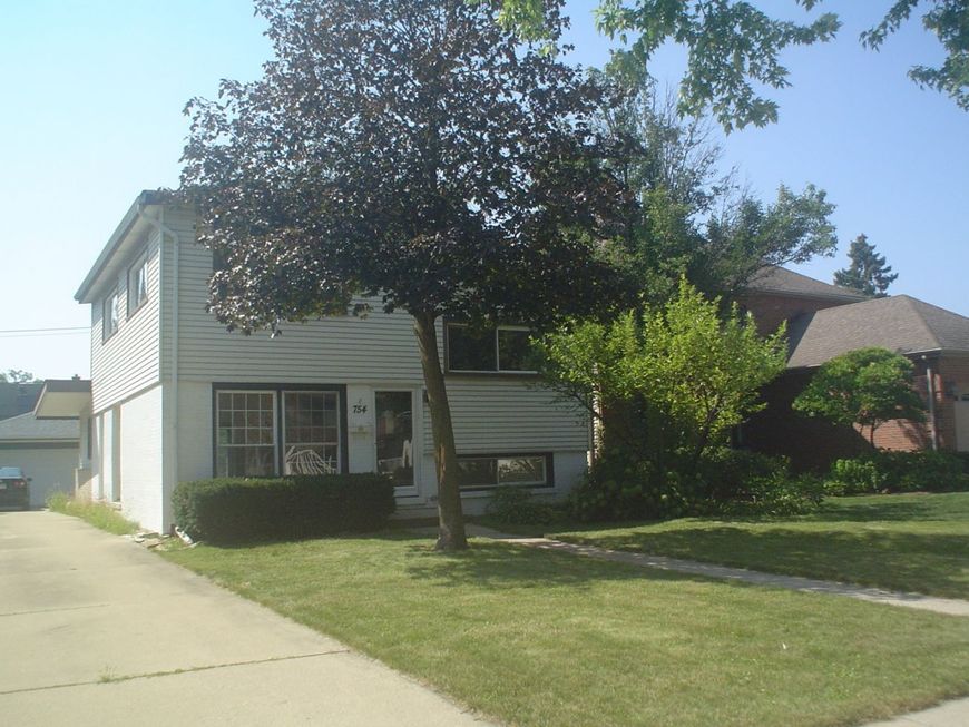 Main Photo