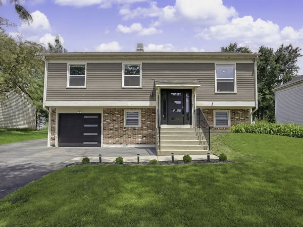 255 Polk Court , Bartlett, IL 60103