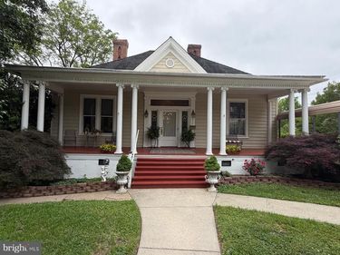 804 GROVE AVE , SOUTH BOSTON, VA 24592