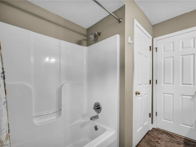 8572 Nobleman Circle NW, Massillon, OH 44646 Photo 32