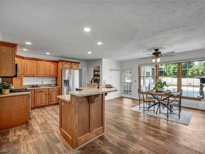 8572 Nobleman Circle NW, Massillon, OH 44646 Photo 5