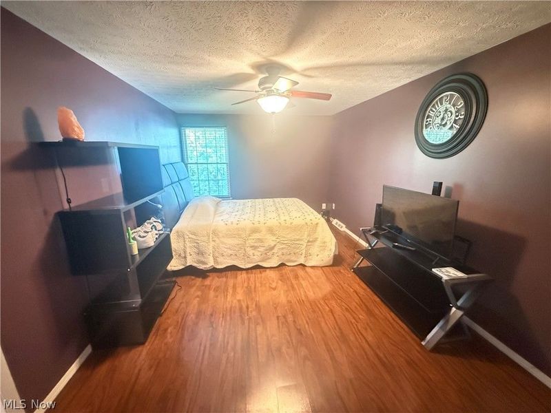 20462 Williamsburg Court , Middleburg Heights, OH 44130 Photo 12