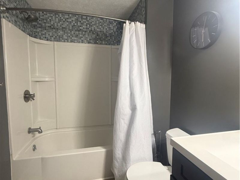 20462 Williamsburg Court , Middleburg Heights, OH 44130 Photo 15