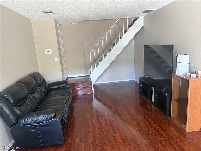 20462 Williamsburg Court , Middleburg Heights, OH 44130 Photo 5