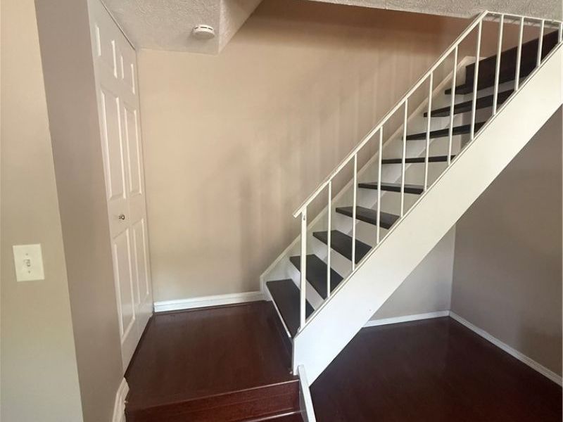 20462 Williamsburg Court , Middleburg Heights, OH 44130 Photo 8