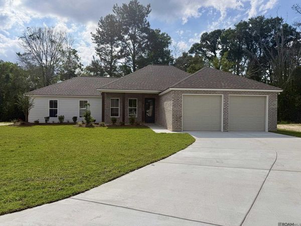33505 Tenor Dr, Denham Springs, LA 70706