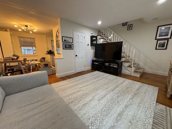 779 Vfw Parkway, Unit 779, Boston, MA 02132