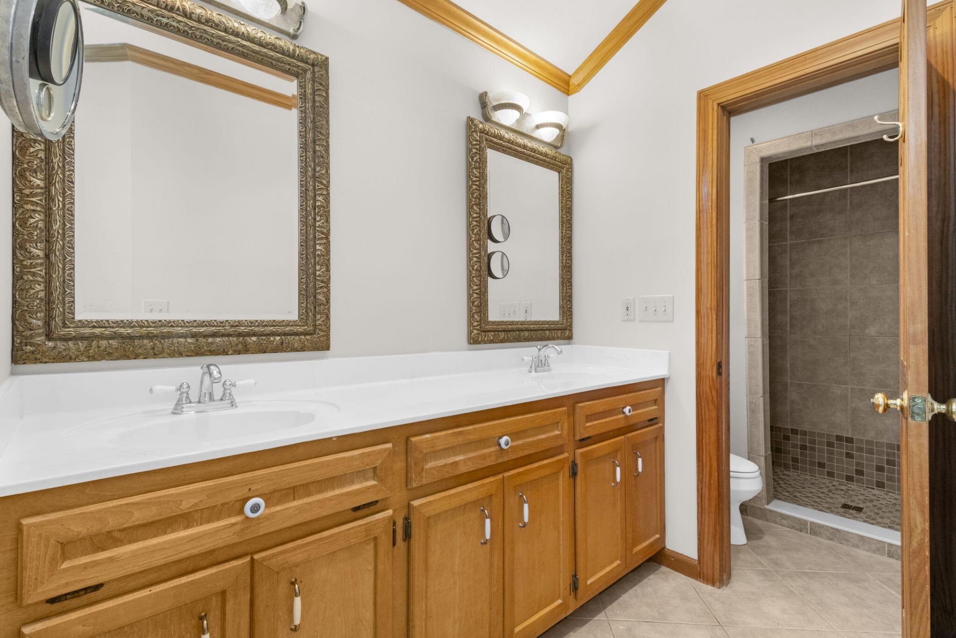 4 55th Avenue Photo 28