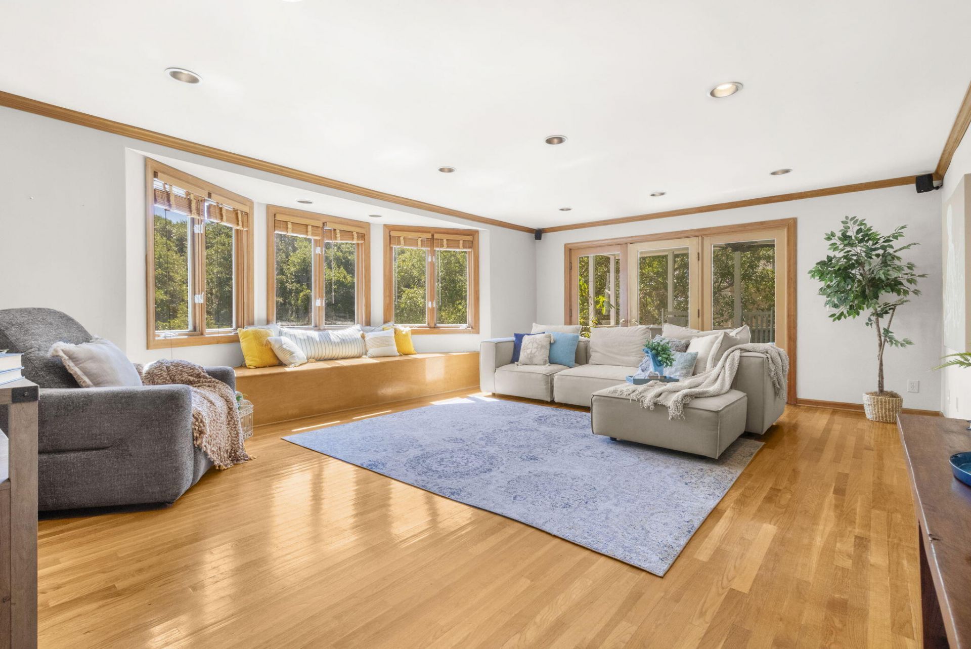 4 55th Avenue Photo 4