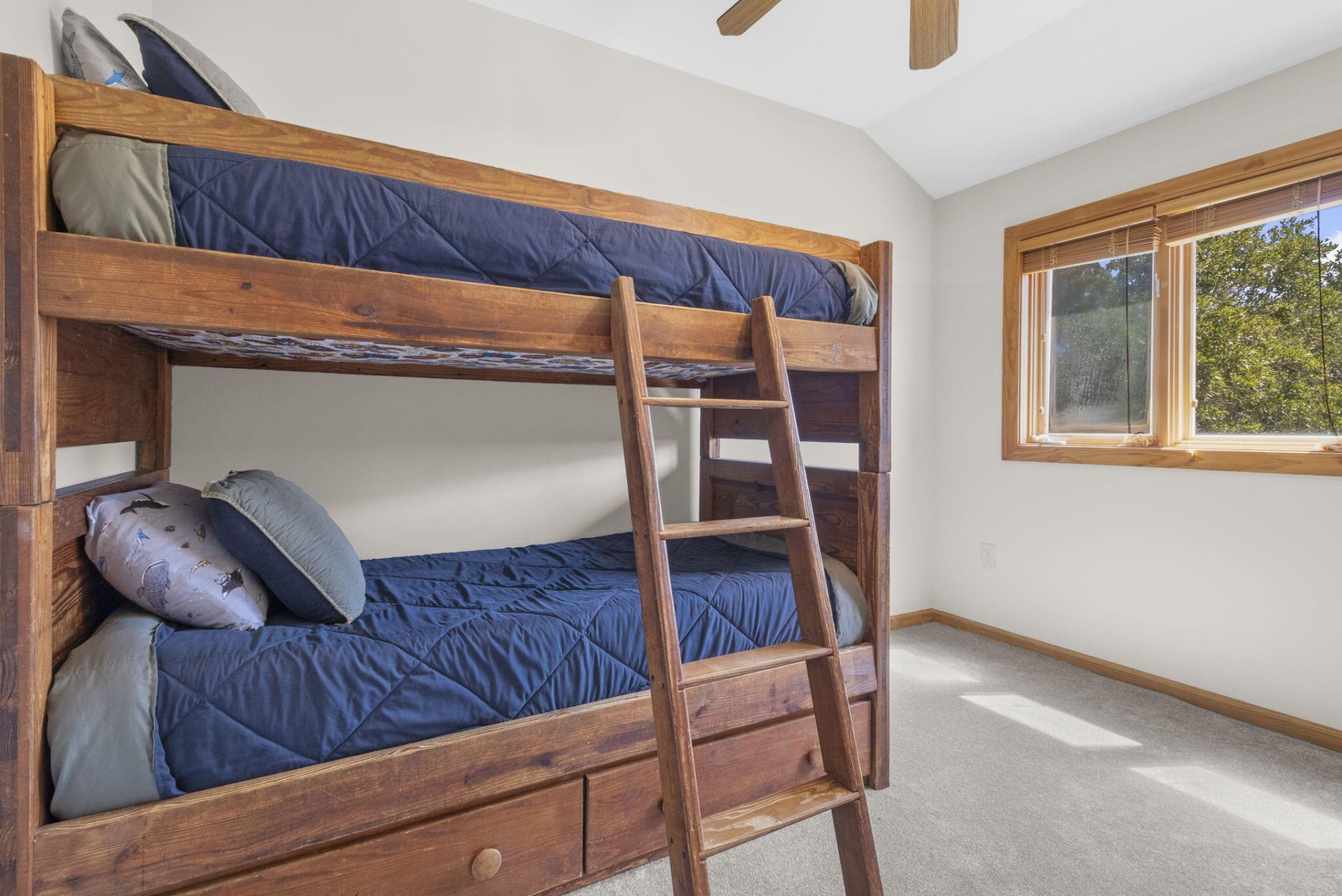 4 55th Avenue Photo 41